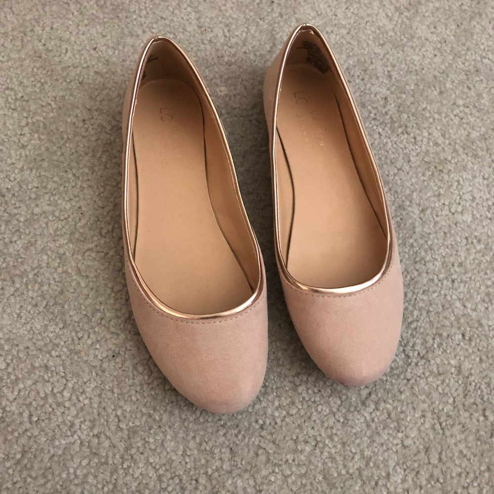 Blush / Pink Suede Flats 🤗
